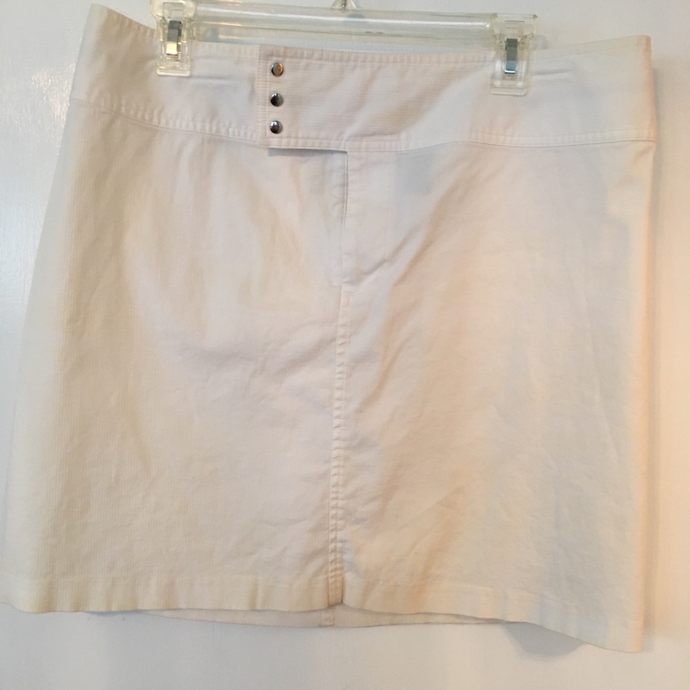 Hilliard & Hanson white skirt